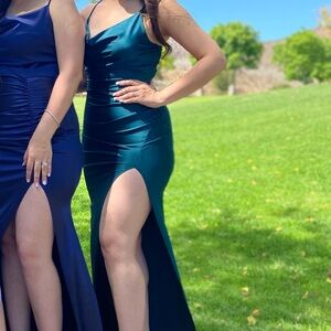 Dark green high slit long dress